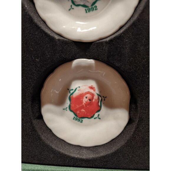 Vintage Chilton Globe Holiday Barbie China Tea Set 1988-91 Wooden Box - Picture 4 of 11